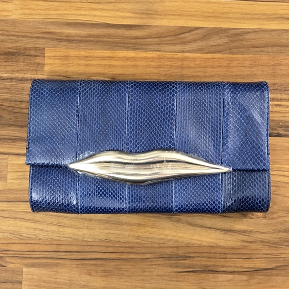 Diane von Furstenberg Women's Clutch Bag Faux Snakeskin Deep Ocean Blue Metallic - Picture 2 of 11